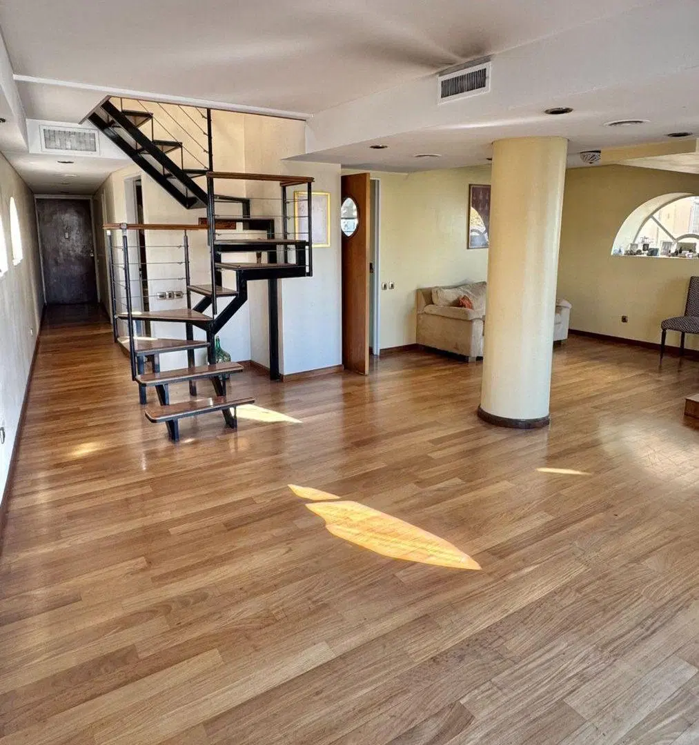 Venta depto DUPLEX de 5 ambientes en CABALLITO 2
