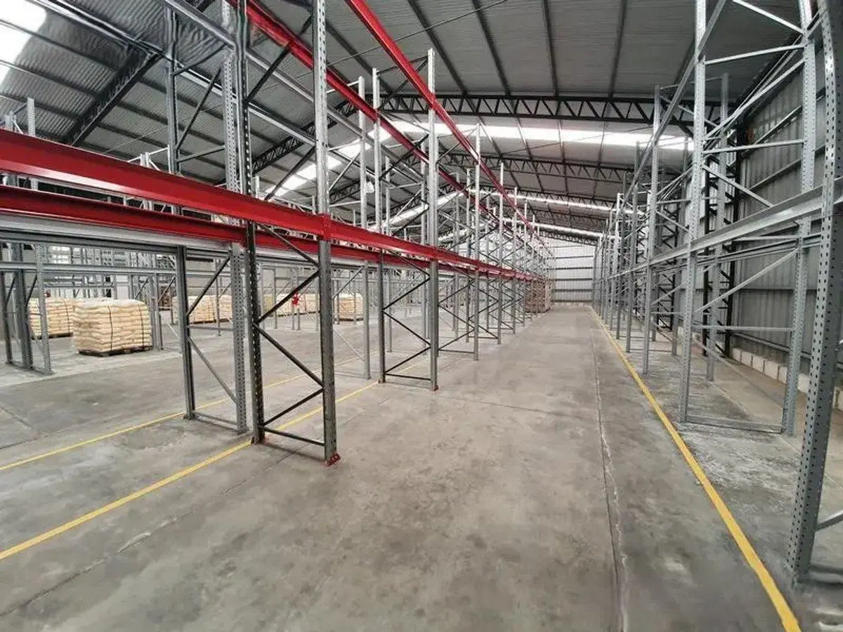 Venta Nave Industrial, Mercedes 3