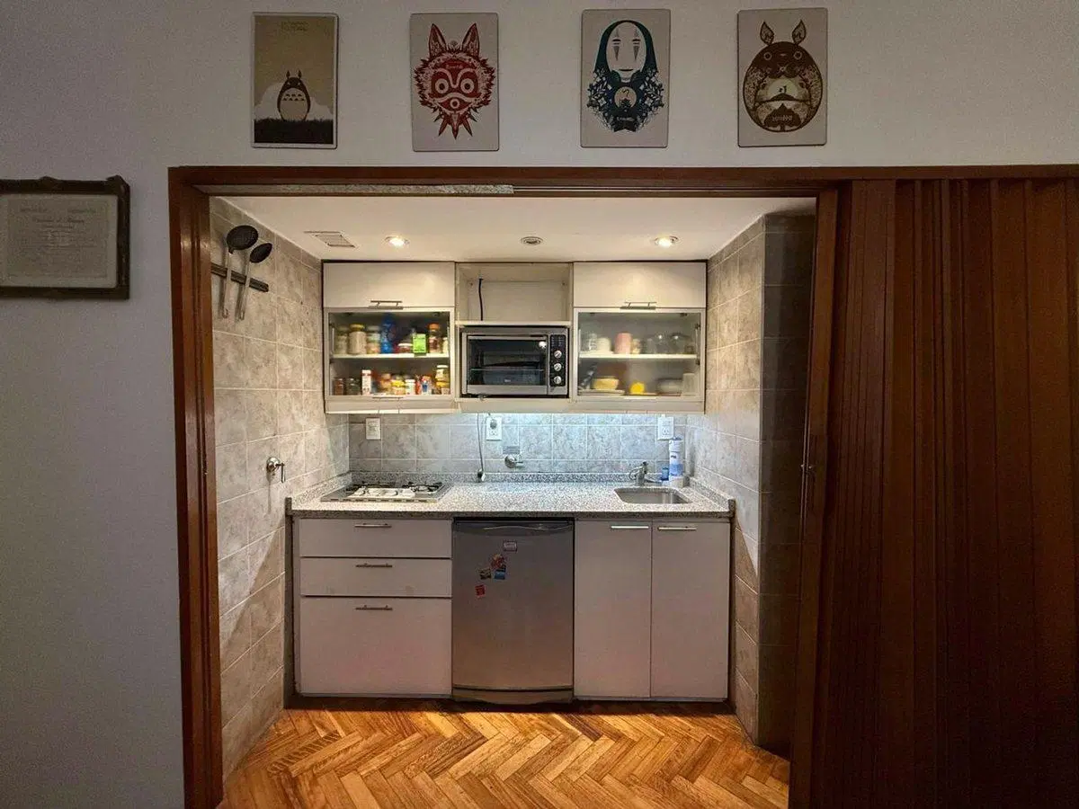 VENTA DE MONOAMBIENTE DIVIDIDO EN 2 AMB. RECOLETA 2