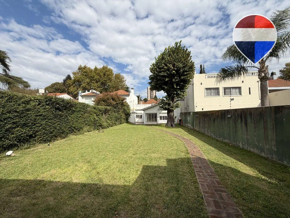 VENTA CASA 4 AMB. JARDIN/QUINCHO VICENTE LOPEZ 3
