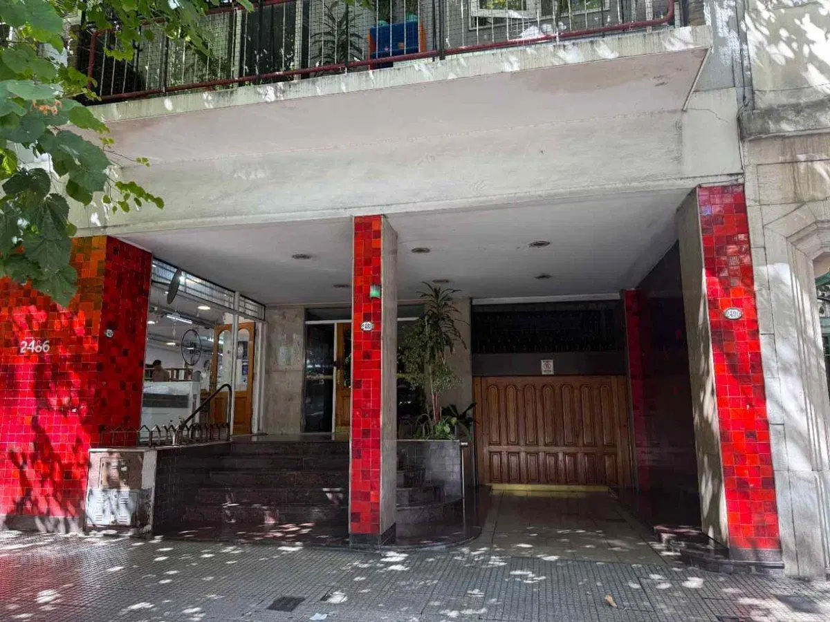VENTA- Balvanera Departamento 2 dormitorios balcón 3