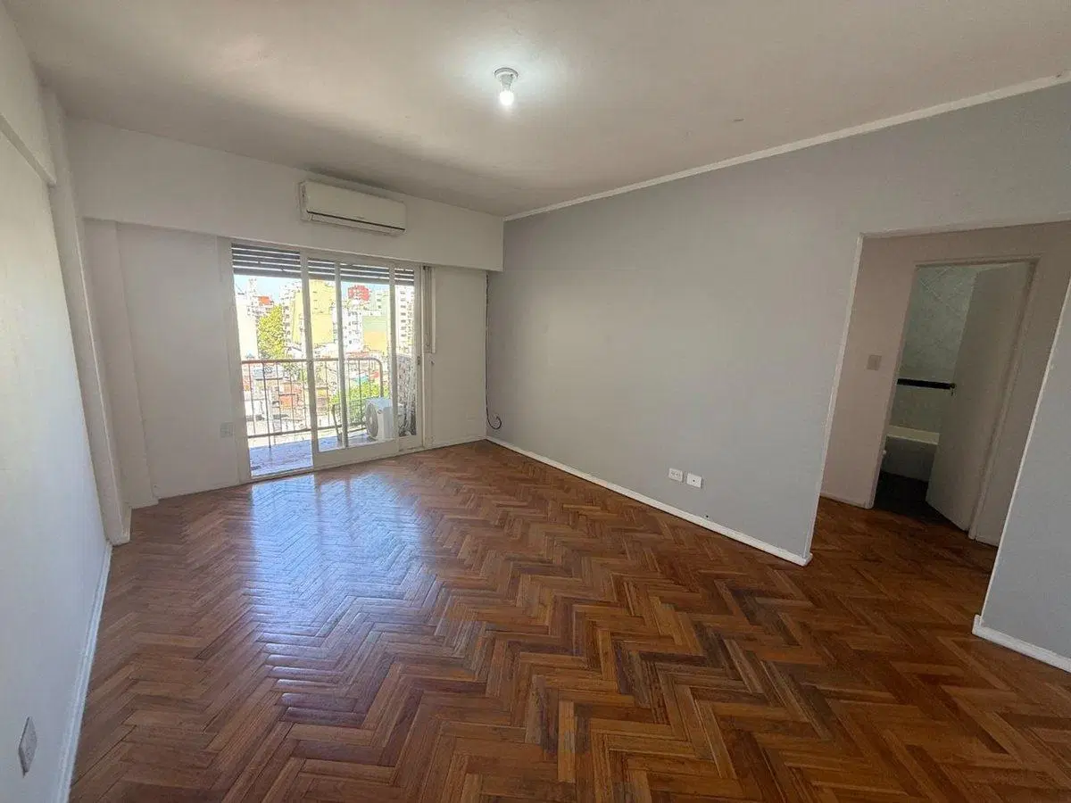 VENTA- Balvanera Departamento 2 dormitorios balcón 2