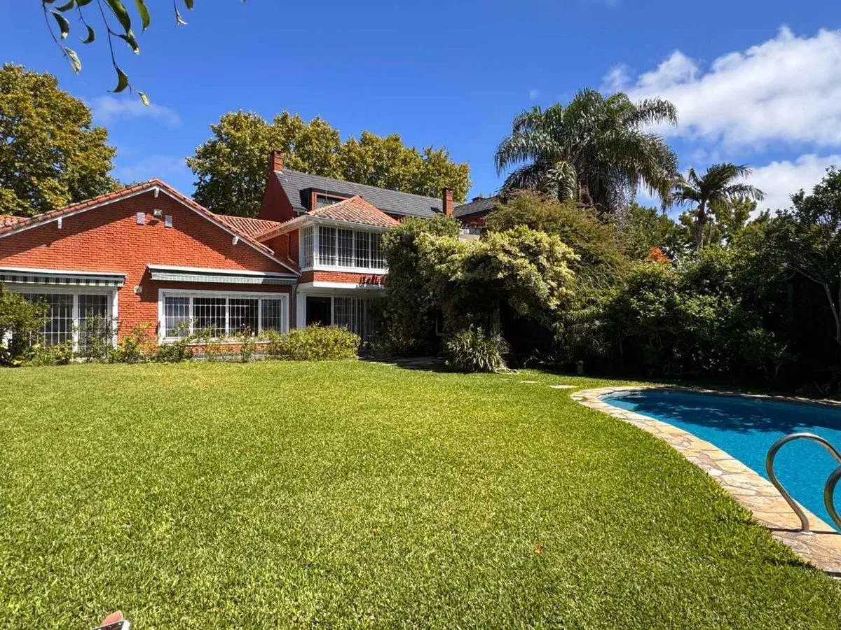 VENTA CASA ACASSUSO Libert al Rio pulmón soñado 2