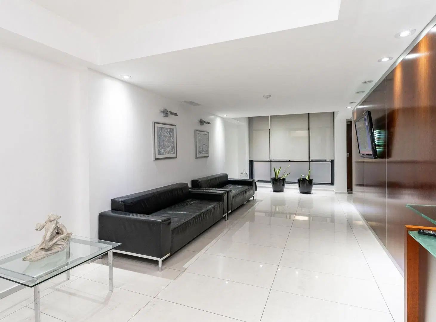 VENTA OFICINA PREMIUM 380M2 2 COCHERAS, CENTRO 2