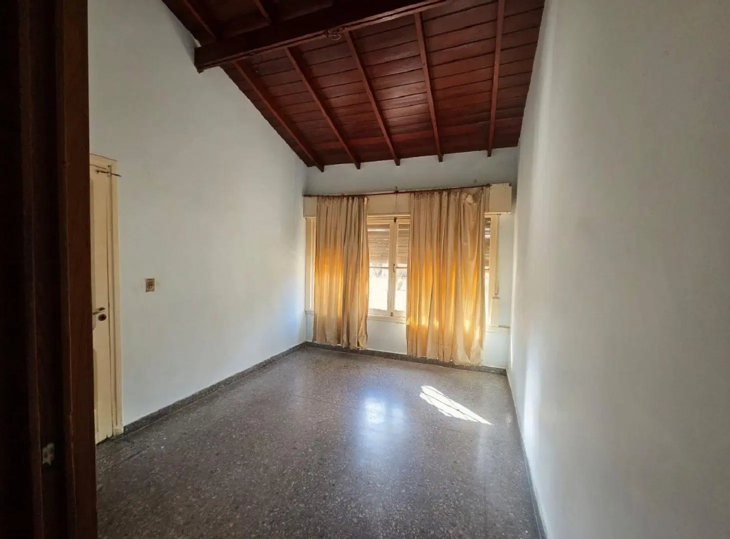 VENTA 2 CASAS MISMO LOTE  APTA CREDITO JARDIN 4