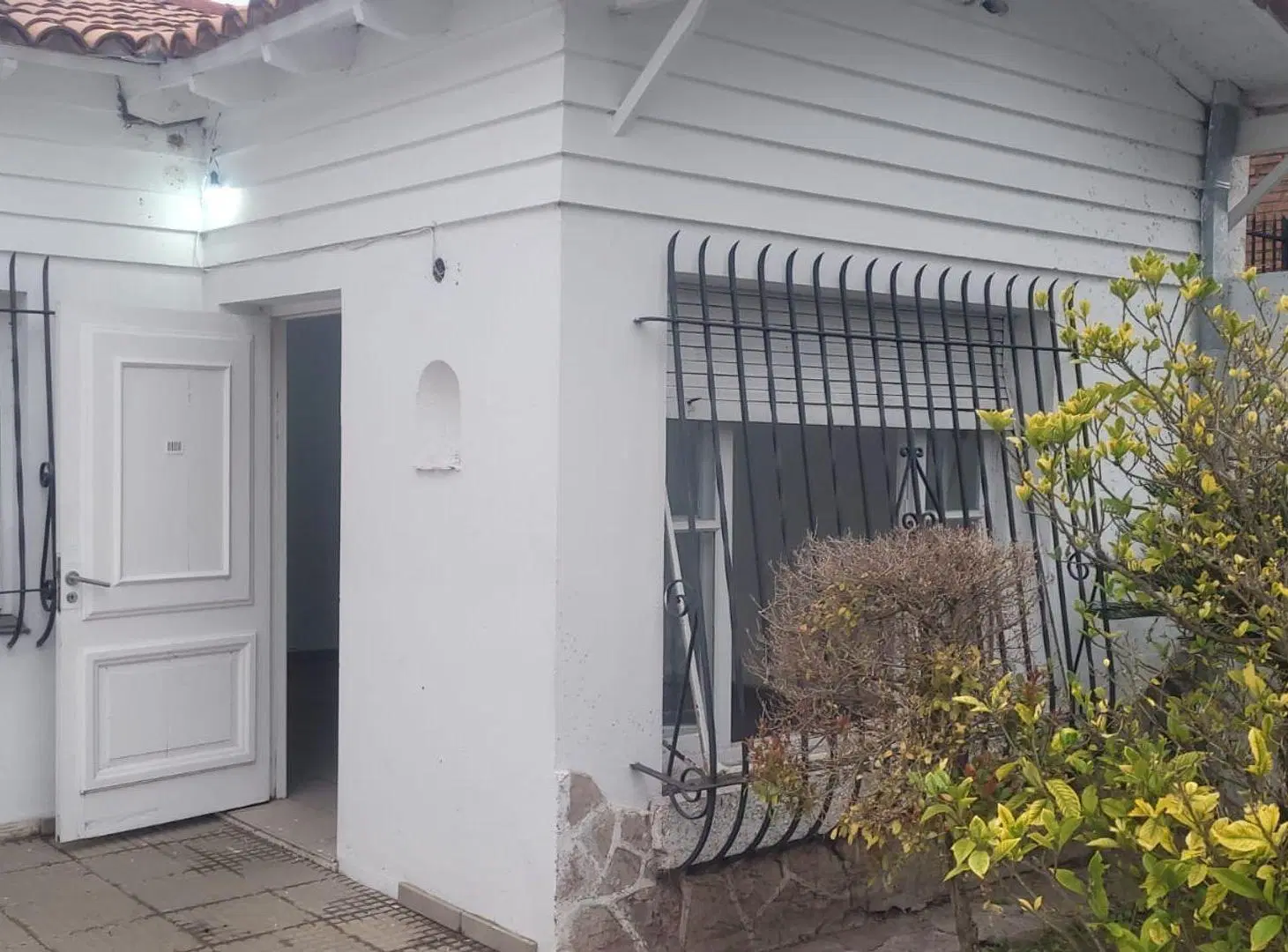 VENTA CASA 3 AMBIENTES BERNAL - QUILMES 3