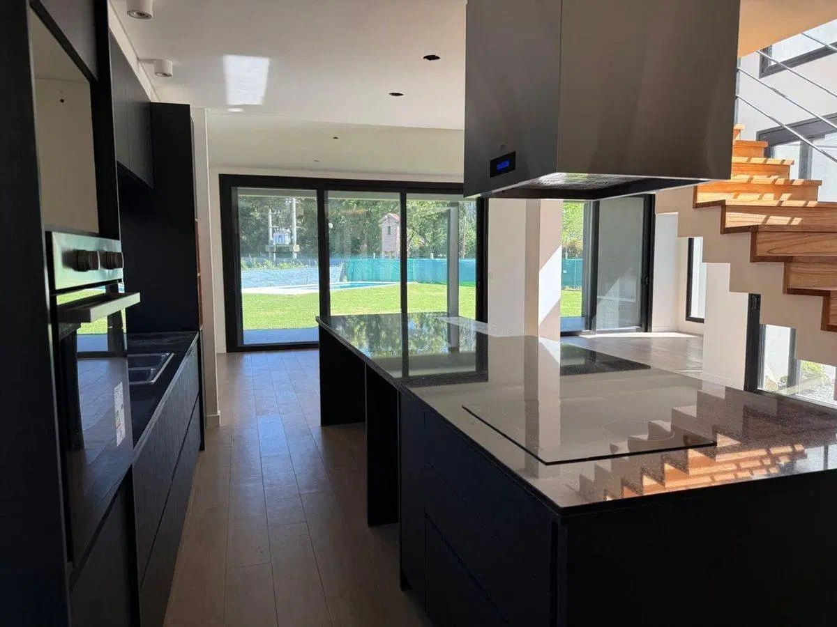 Casa a estrenar en Ayres Plaza 2