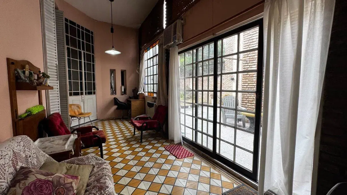 VENTA CASA A REFACCIONAR + LOCAL -  SAN MARTIN 5