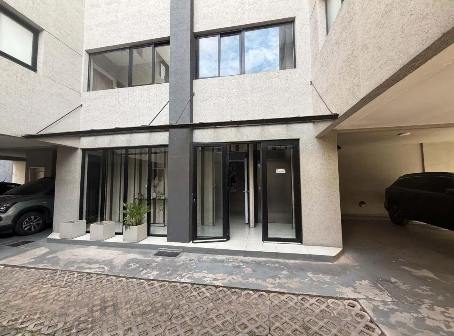 Venta-Depart Florida Mitre, 3 ambientes, cochera 4