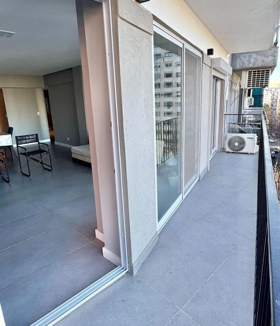 Venta departamento tres ambientes en RECOLETA 8