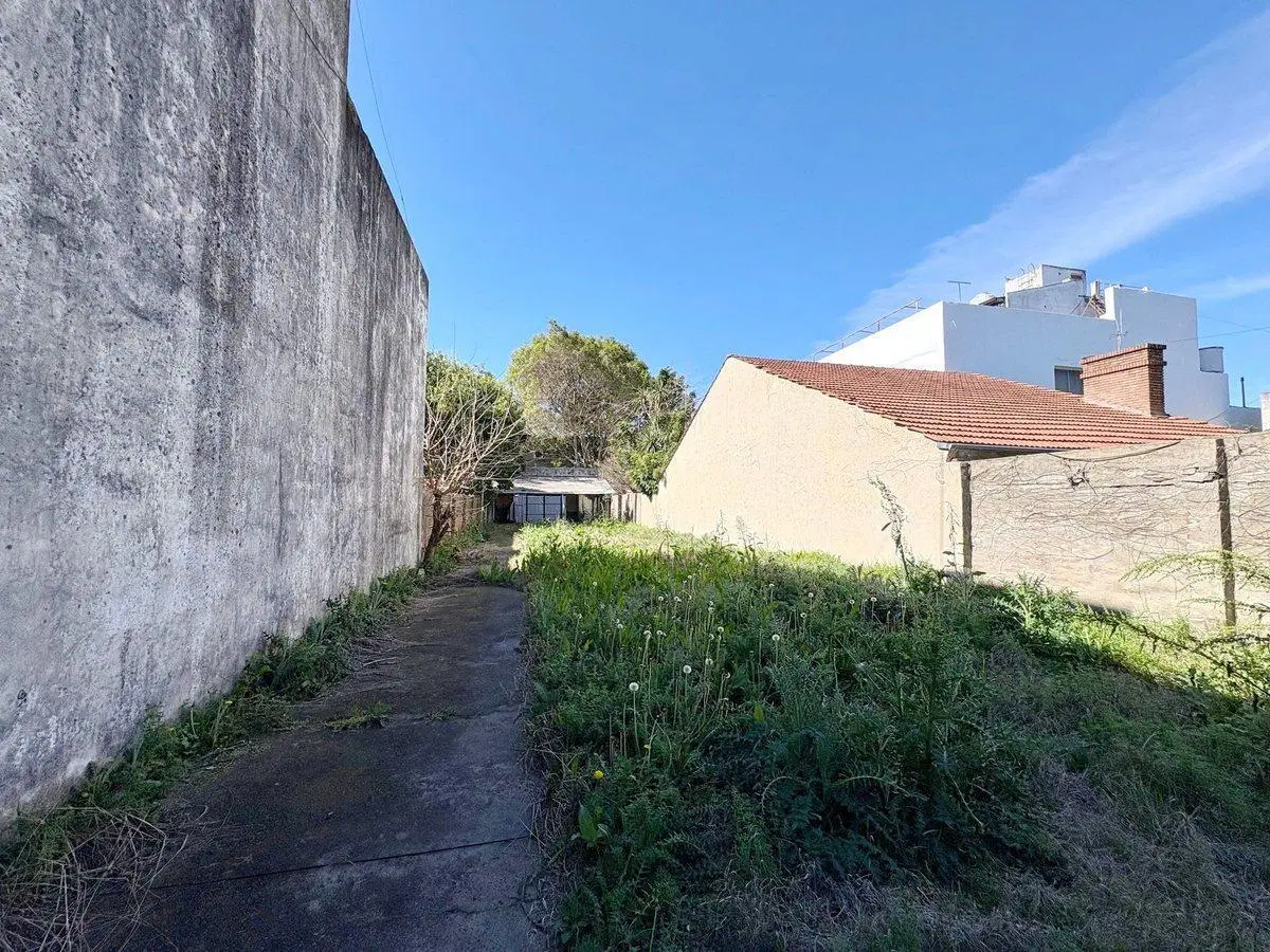 Venta/ Terreno Warnes 3100/ Olivos 3