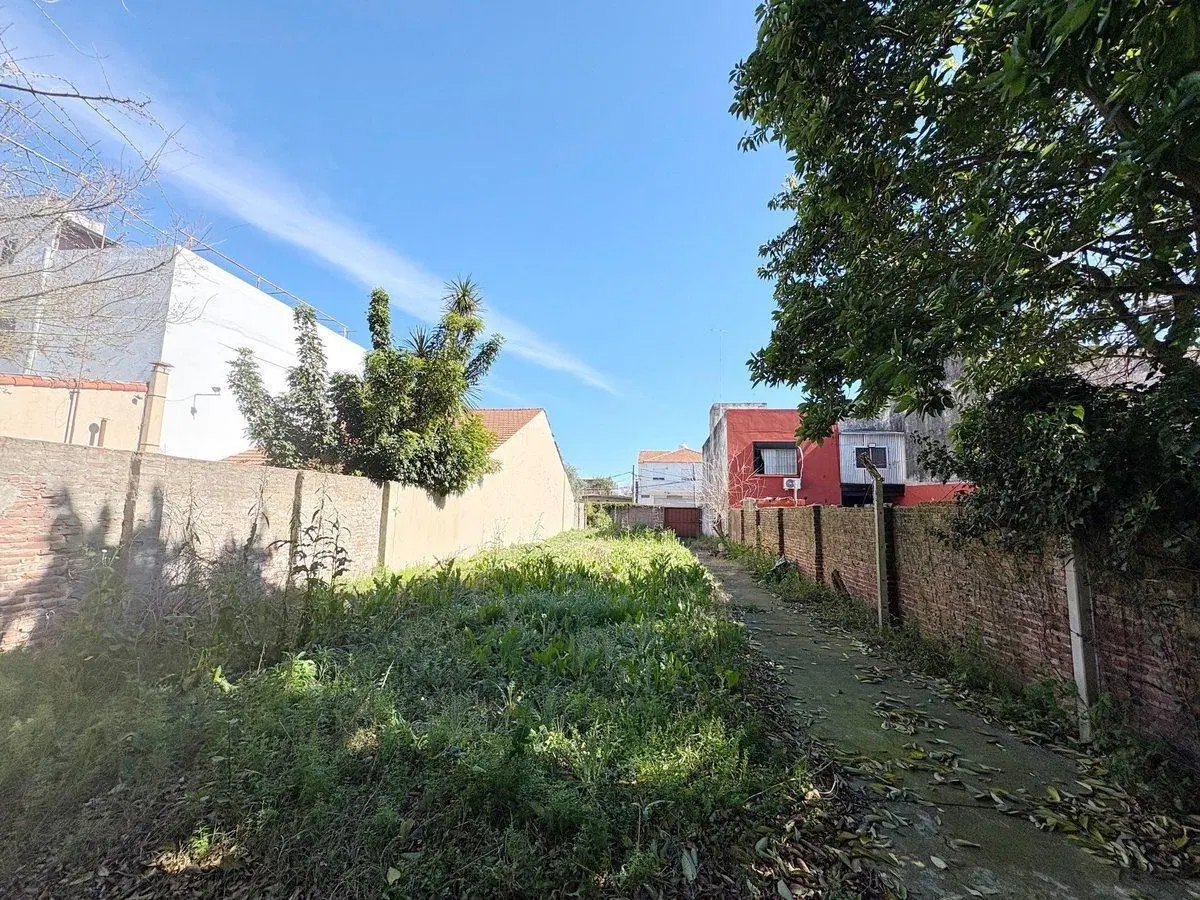 Venta/ Terreno Warnes 3100/ Olivos 2