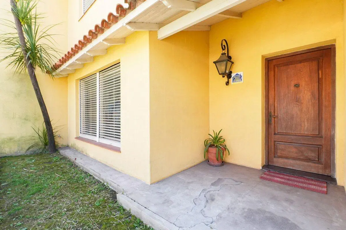 VENTA CASA 4 AMB RAMOS MEJIA APTO CREDITO COCHERA 4