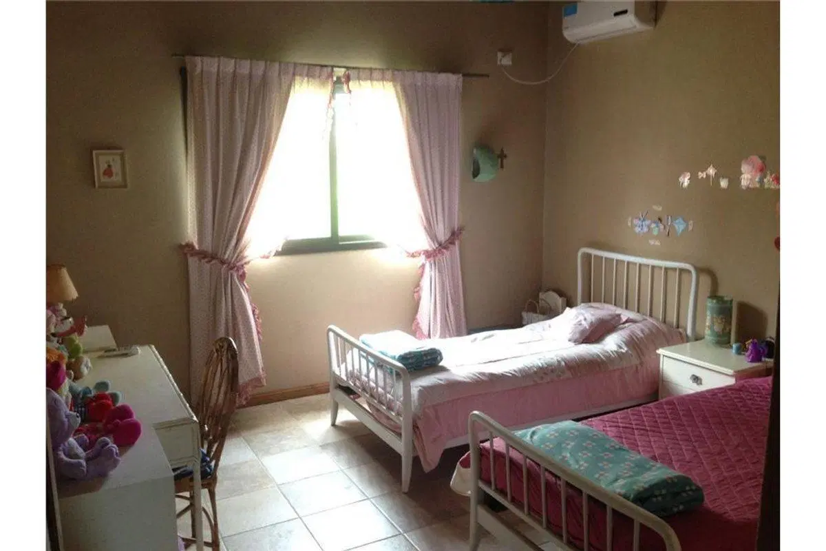 Casa a Laguna, 4 ambientes, depend, piscina, playa 3