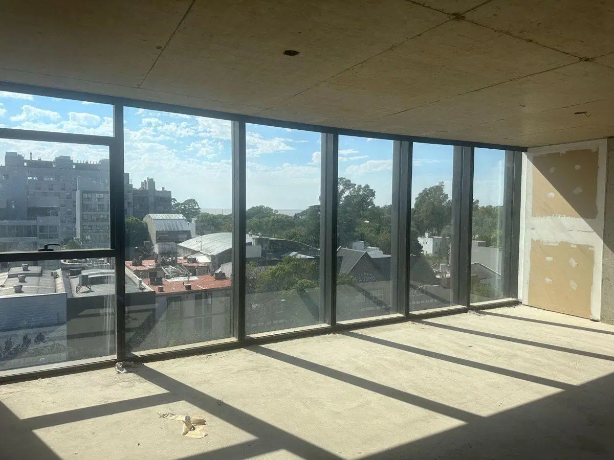 OFICINA EN VENTA OLIVOS AV. LIBERTADOR VISTA ALRÍO 2
