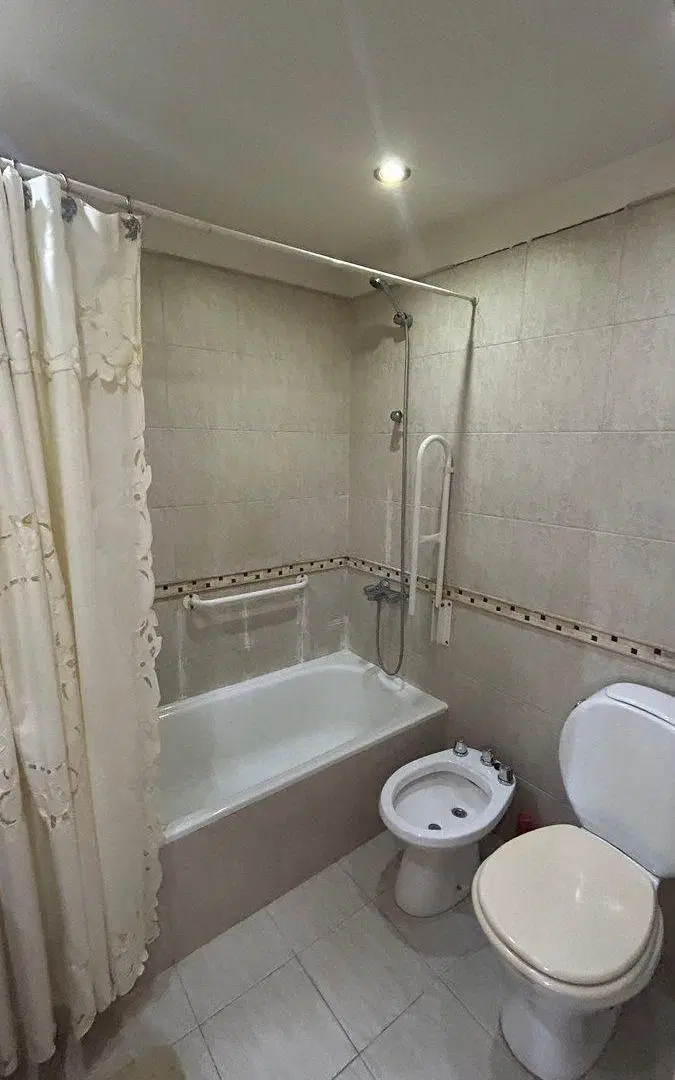 VENTA DEPTO 2 AMBIENTES CON BALCON - MONTE CASTRO 8