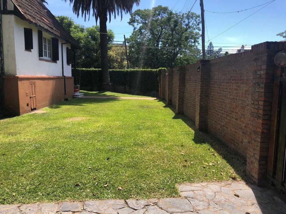 Casa Venta jardin piscina Martinez. 4