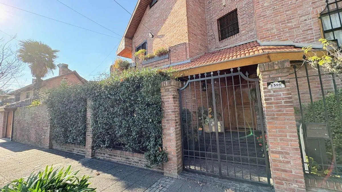 Venta casa 4 dormitorios Martinez Permuta 3