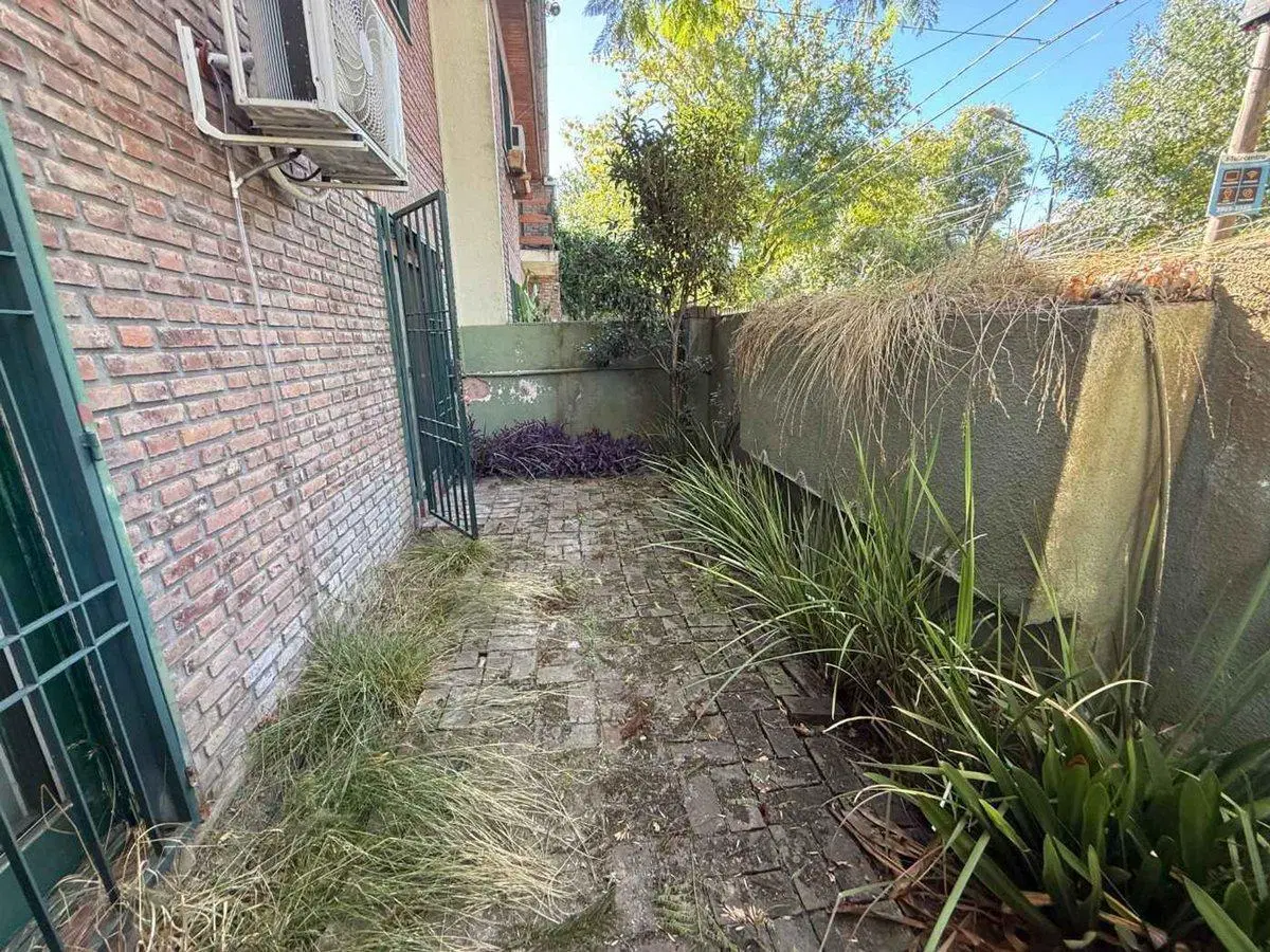 Venta Casa 3 dorm en Hurlingham c Jardín, cochera 5
