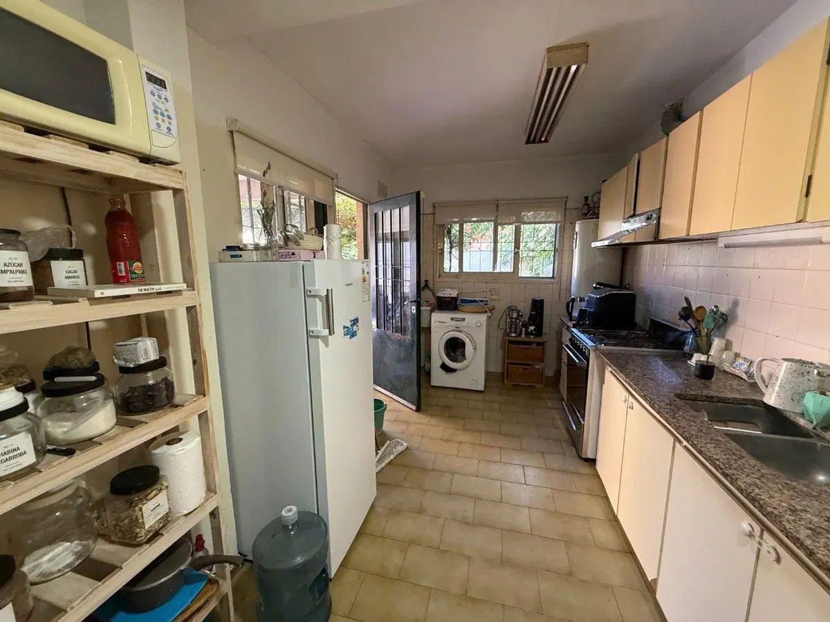 Venta Casa 3 dorm en Hurlingham c Jardín, cochera 4