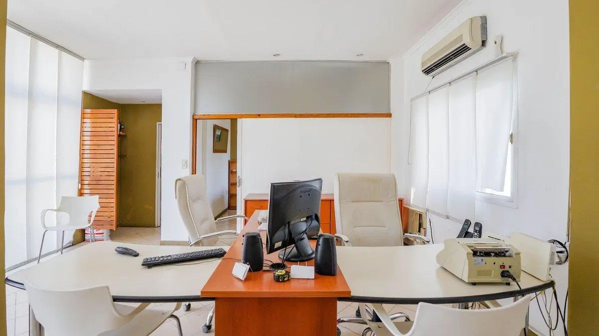 VENTA OFICINA 2 AMBIENTES - Lomas de Zamora CENTRO 4