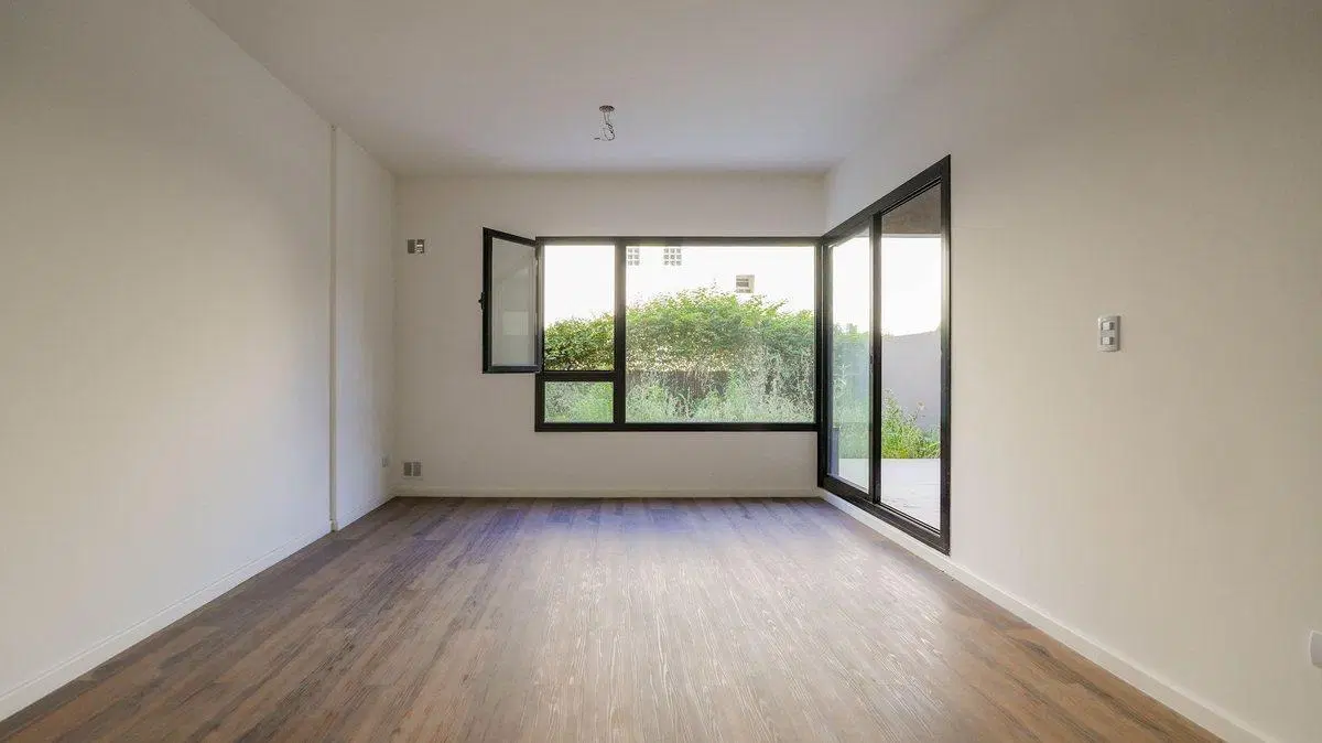 VENTA DEPARTAMENTO  2 AMB C/JARDIN c/RENTA cochera 5