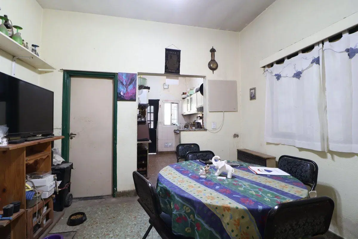 CASA 3 AMBIENTES CON TERRAZA Y DOS COCHERAS 2