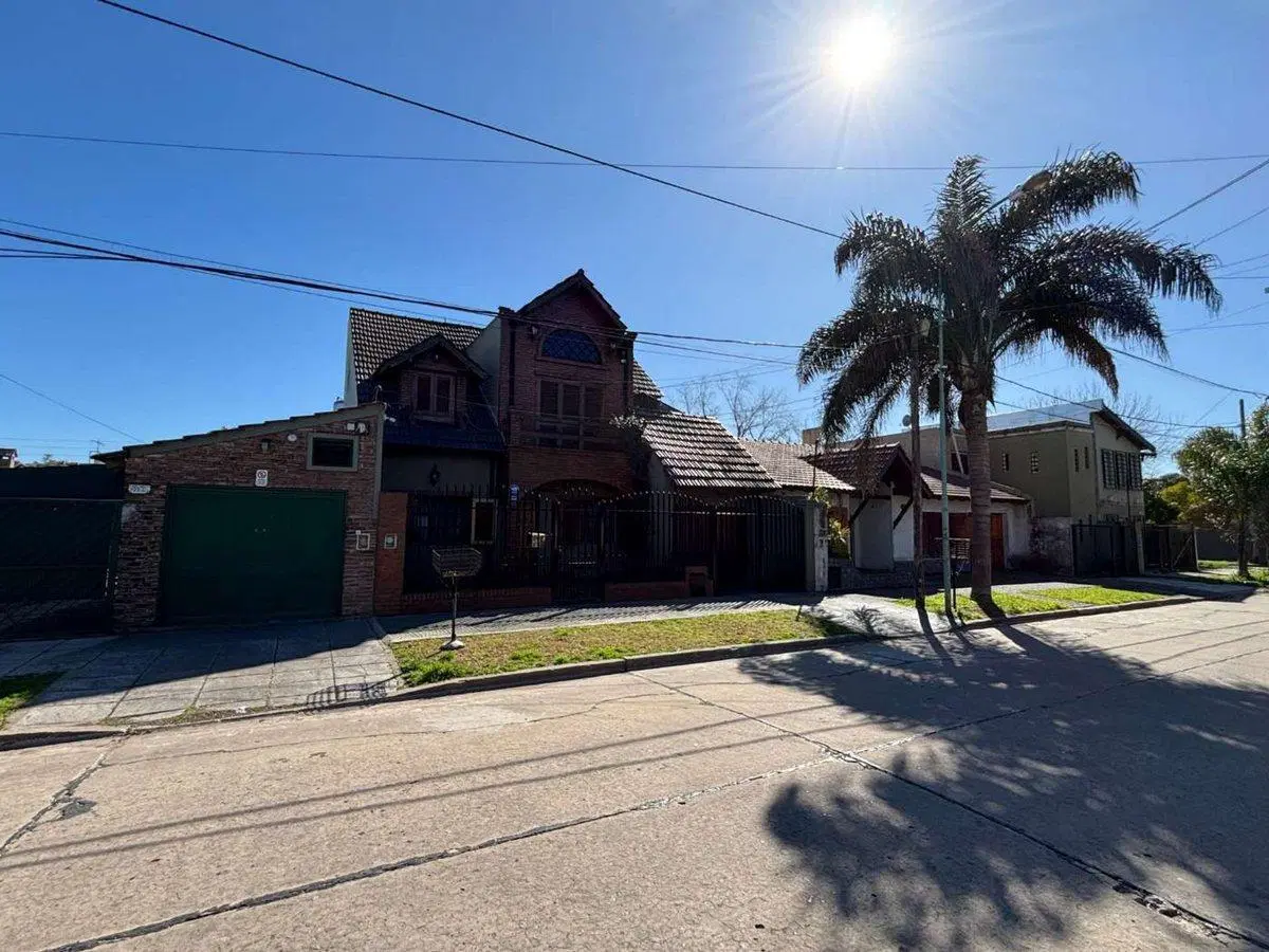 VENTA CASA 4 AMBIENTES - S A de Padua 5