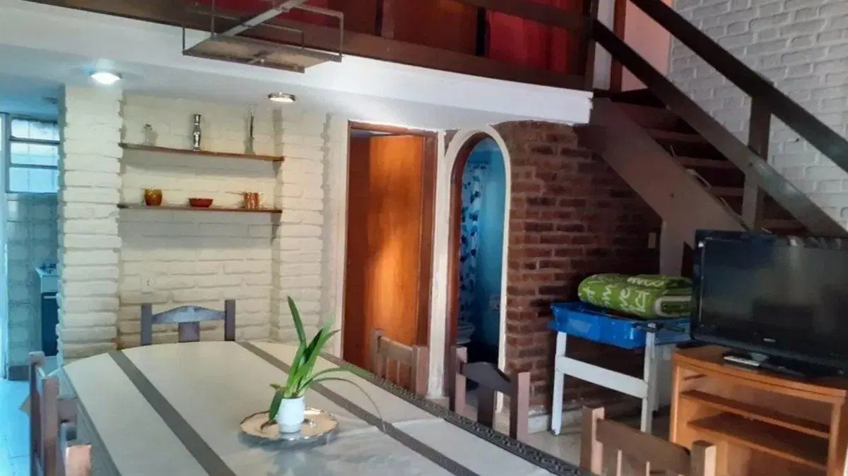 CASA FRENTE A LAGUNA CHASCOMUS 3