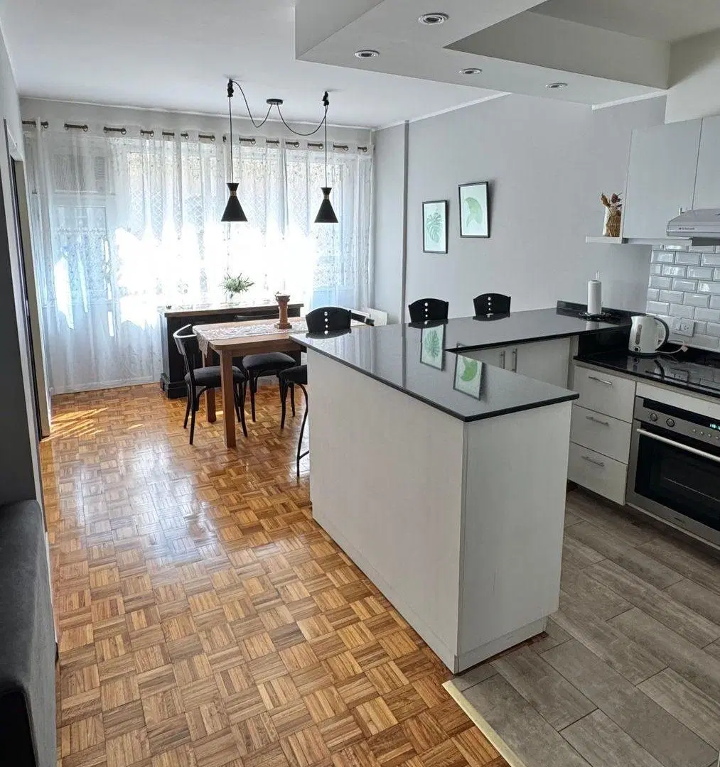 VENTA Departamento 2 ambientes en RETIRO 5
