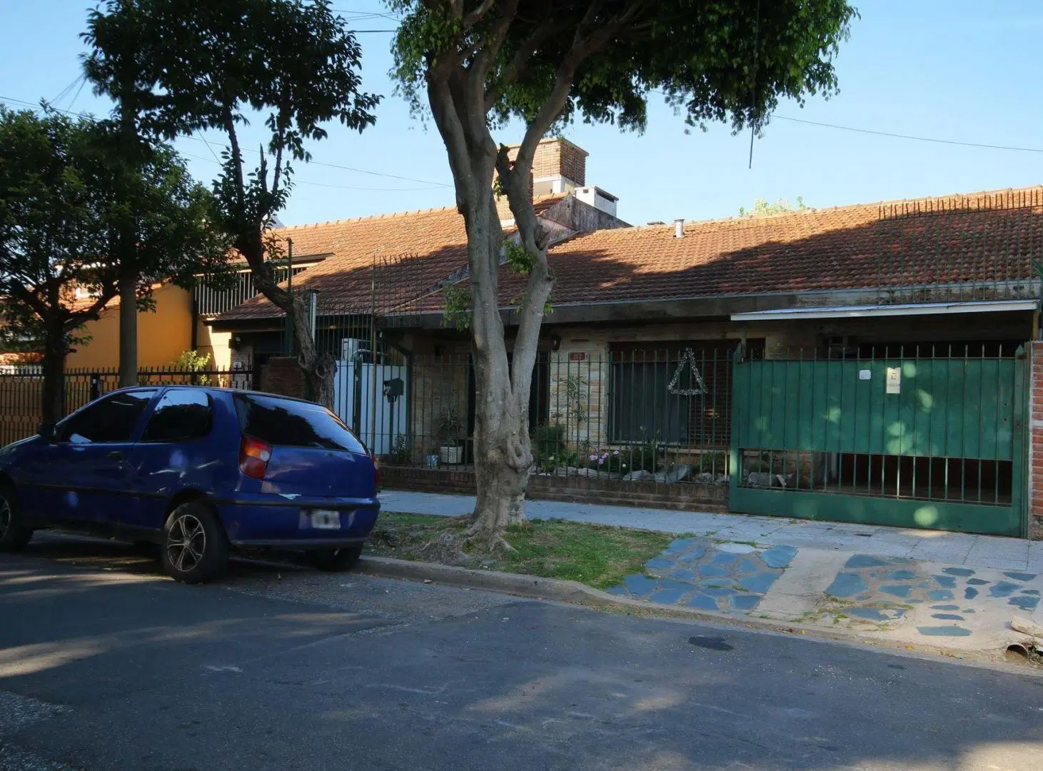 CASA EN VENTA MARTINEZ CON PILETA 3