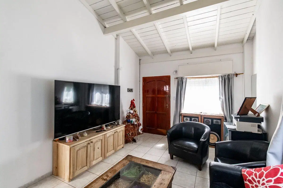 Venta Casa 4 ambientes en Martinez 5