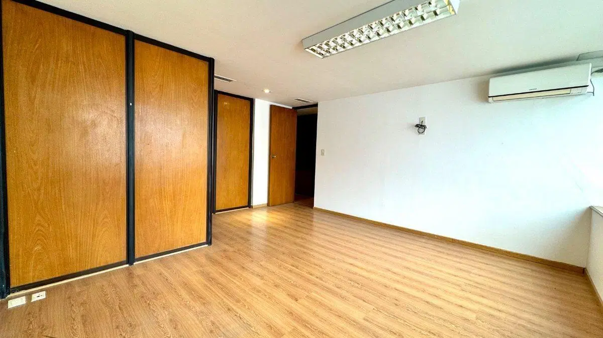 Oficina 240m2 Venta- Microcentro - 2 cocheras 5