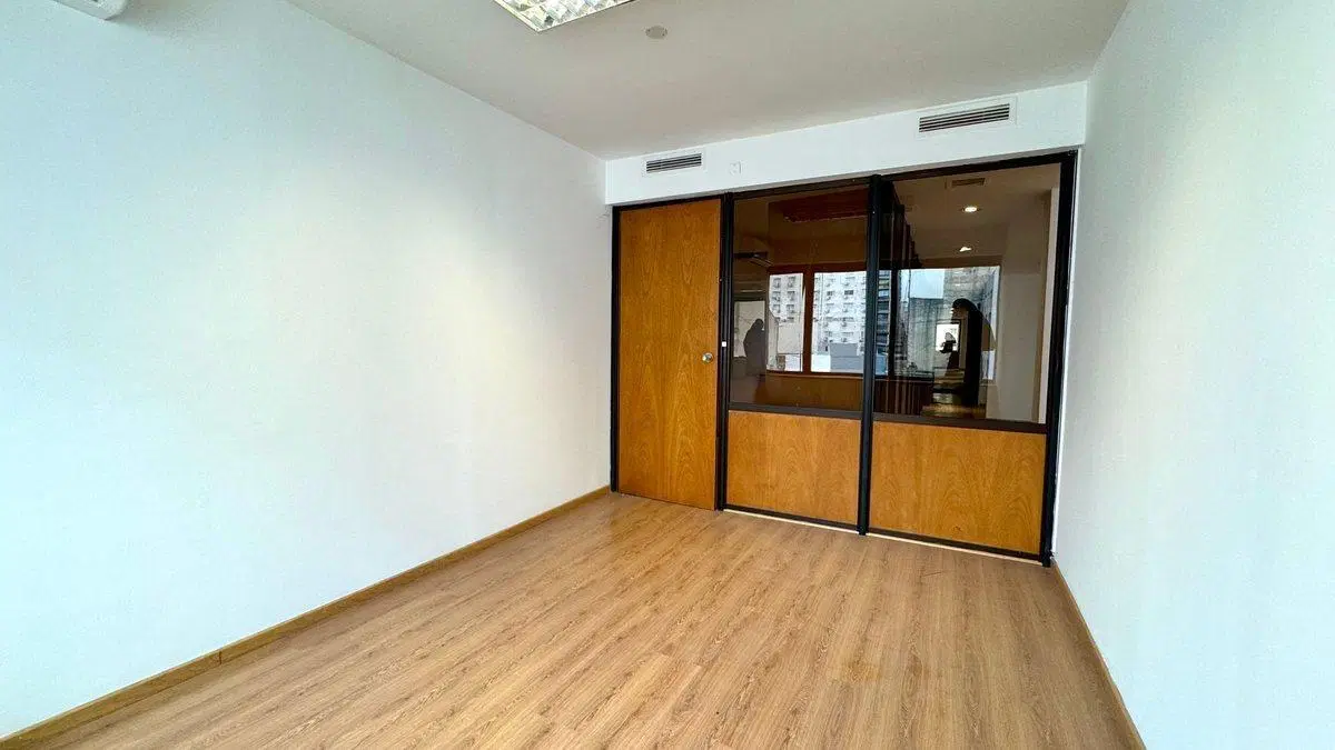 Oficina 240m2 Venta- Microcentro - 2 cocheras 5