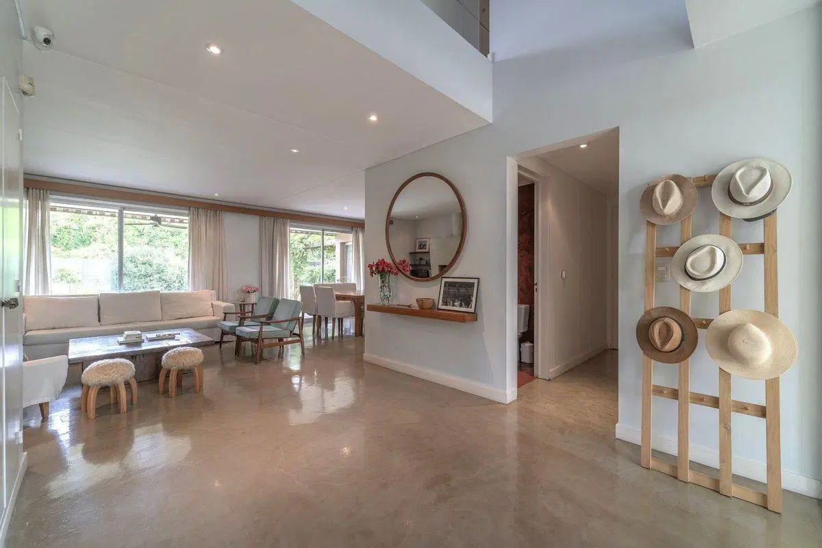 Venta Casa Barrio Los Laureles, Pilar 2