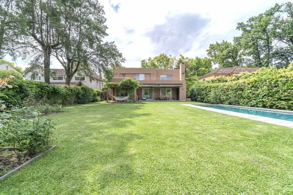 Venta Casa Barrio Los Laureles, Pilar 3