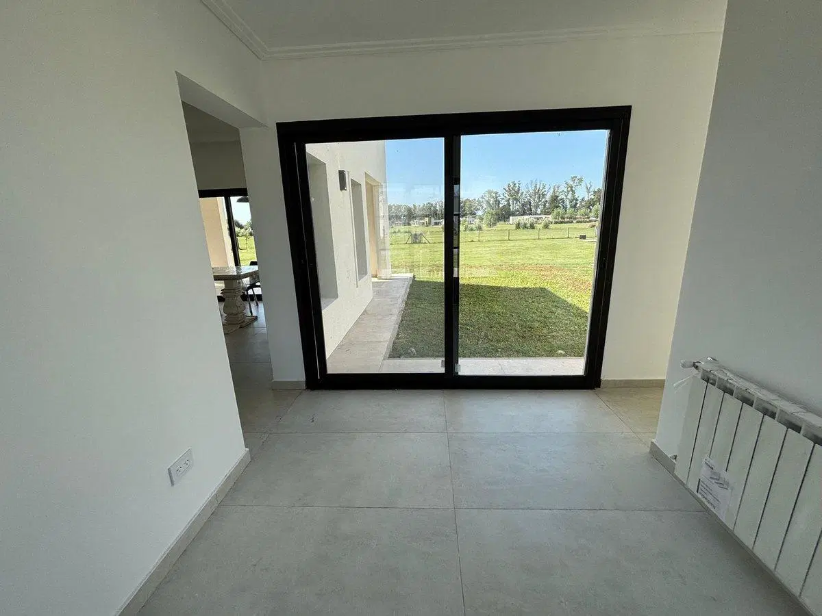 ALQUILER CASA 4 AMB- COMARCAS DE LUJAN - SAN ROQUE 2