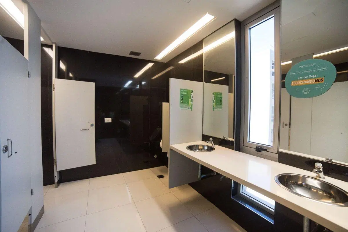 OFICINAS 470 m2 PLANTA LIBRE en OLIVO, 8 cocheras 4