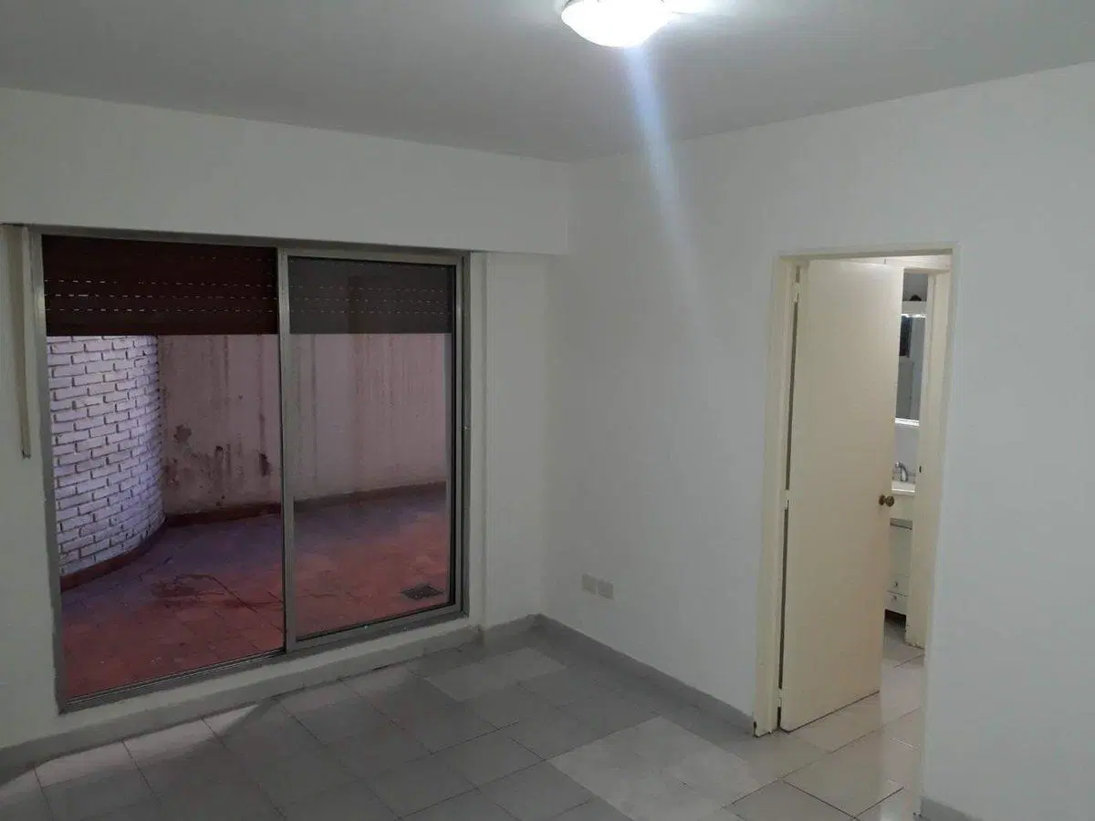 Departamento 2 Amb con patio en Retiro 5