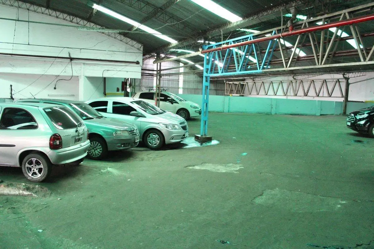 VENTA Cochera Fija y Cubierta en Balvanera 5