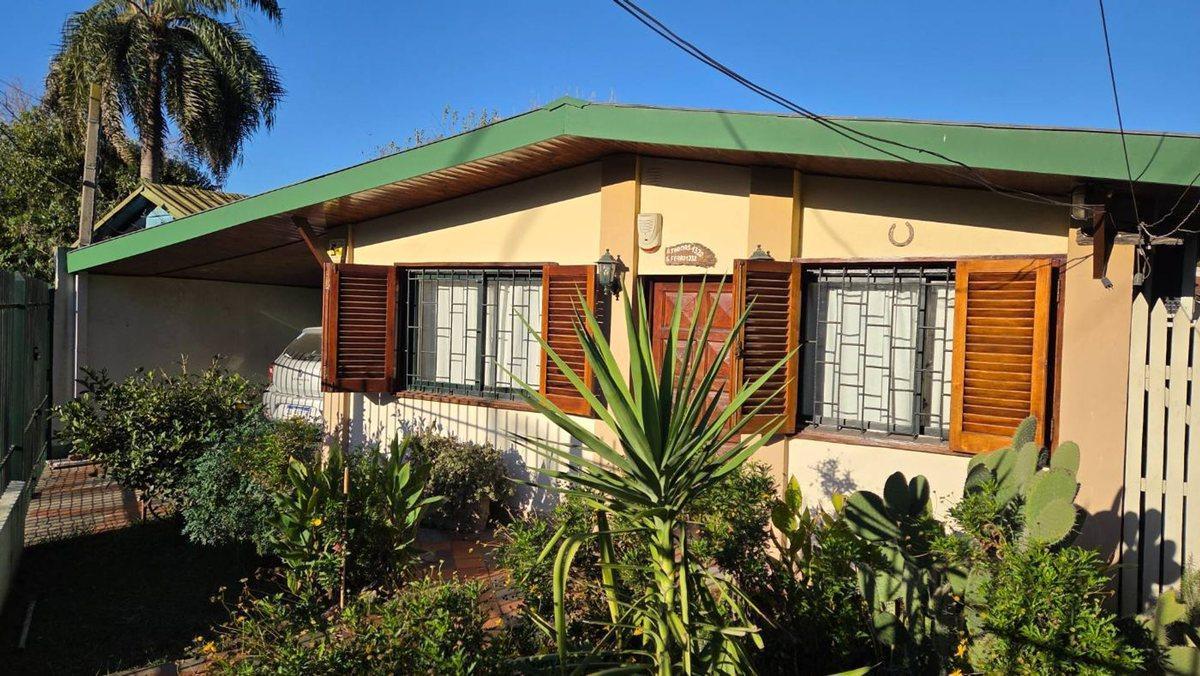 CASA CON LOTE PROPIO EN 3 DE FEBRERO