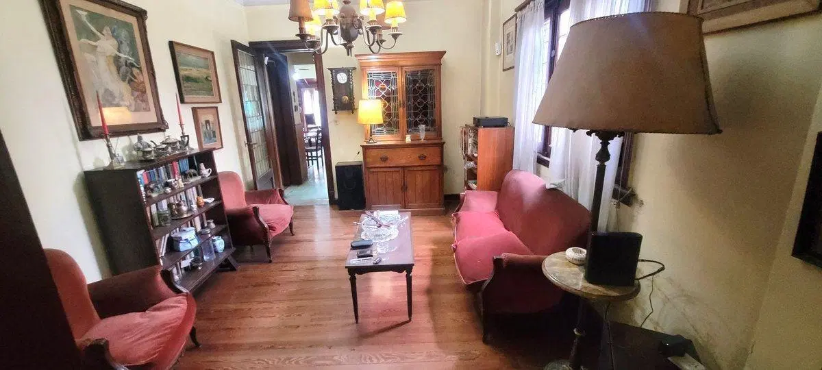 Venta casa con jardin, Ramos Mejia 3