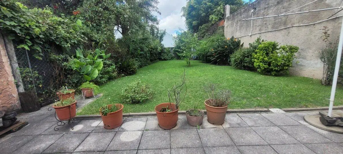 Venta casa con jardin, Ramos Mejia 5