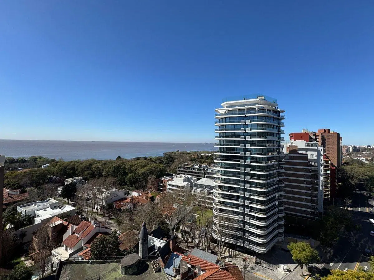 Vista panorámica al río piso 12 · 150m², La Lucila 4