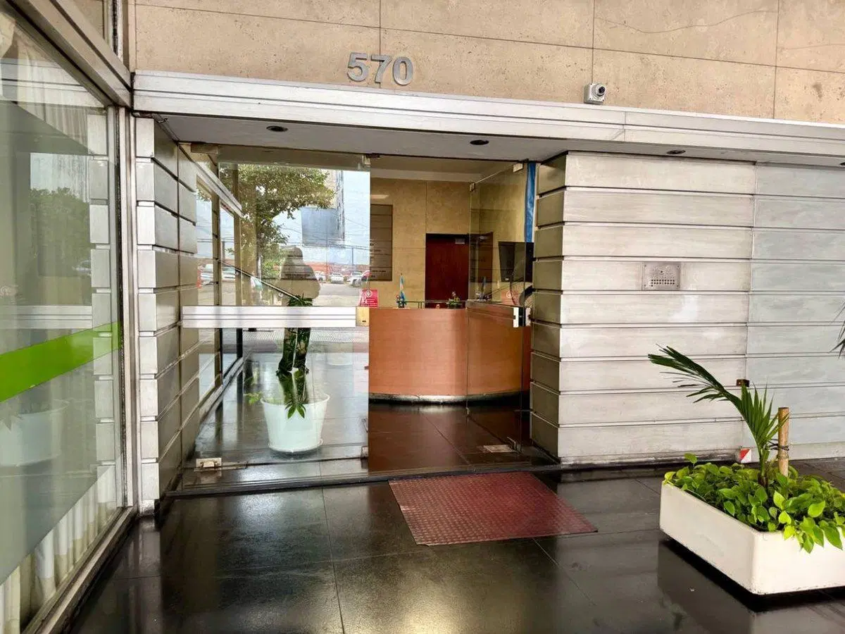 Oficina 240m2 Alquiler - Microcentro - 2 cocheras 5