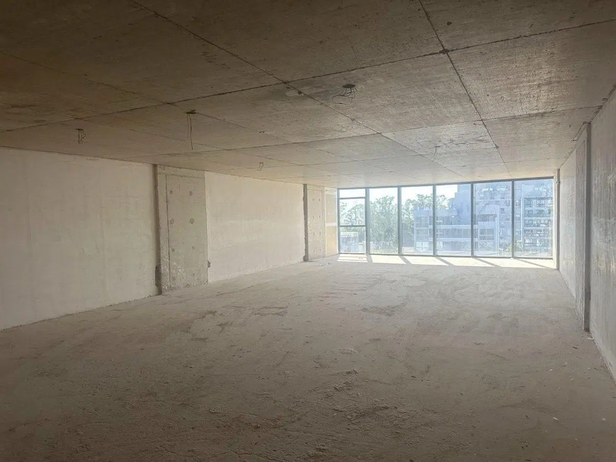 OFICINA EN VENTA OLIVOS AV. LIBERTADOR VISTA ALRÍO 3