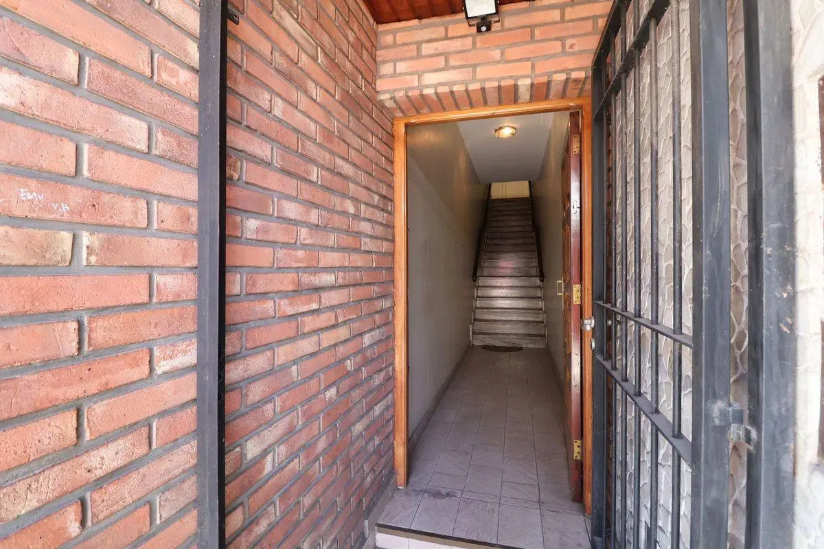 VENTA  2 LOCALES COMERCIALES Y CASA 5 amb / PARQUE 4