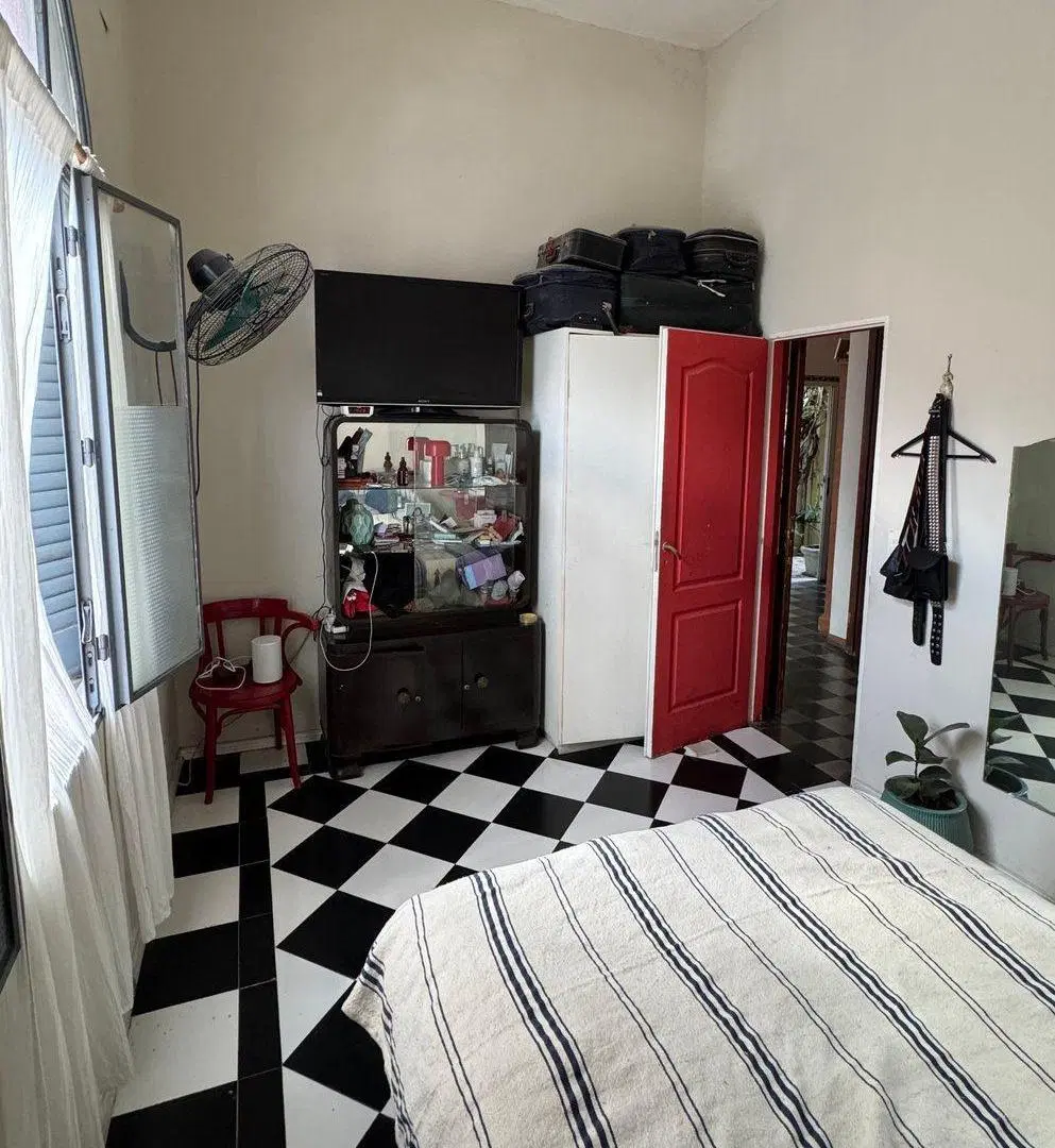Venta CASA 6 ambientes con TERRAZA en CHACARITA 2