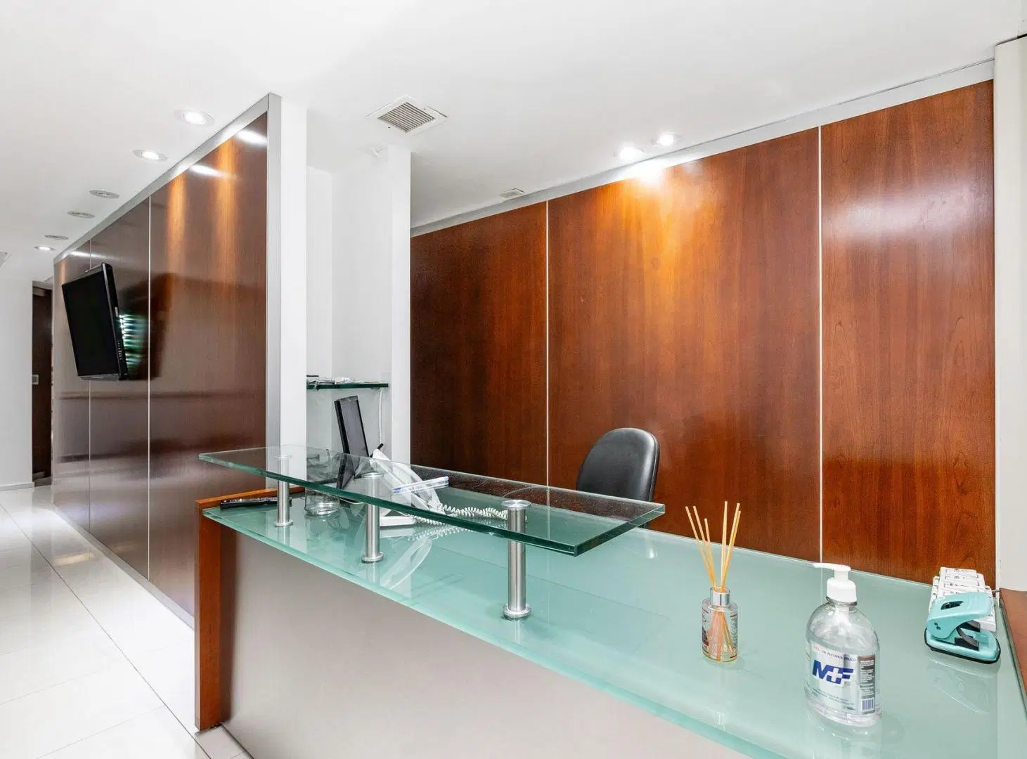 VENTA OFICINA PREMIUM 380M2 2 COCHERAS, CENTRO 3