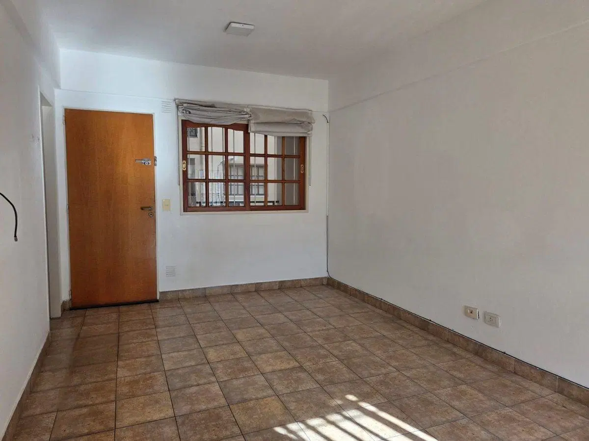 ALQUILER 2 AMB. CON BALCÓN Y MUCHA LUZ, VTE. LÓPEZ 3
